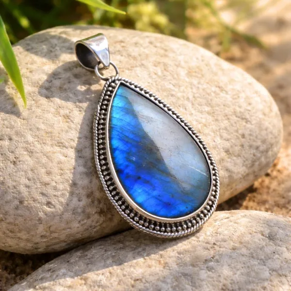 Labradorite Pendant 925 Silver | Aurora Stone Necklace